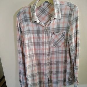 Women's Aeropostale long sleeve plaid shirt